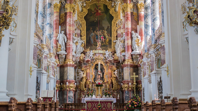Być może najważniejsza sala na świecie w stylu rokoko: nawa główna kościoła Pielgrzyma (Bawaria, Niemcy)